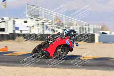 media/Dec-05-2024-Racers Edge (Thu) [[e102e0690b]]/3-B Group/Session 5 (Turn 16)/